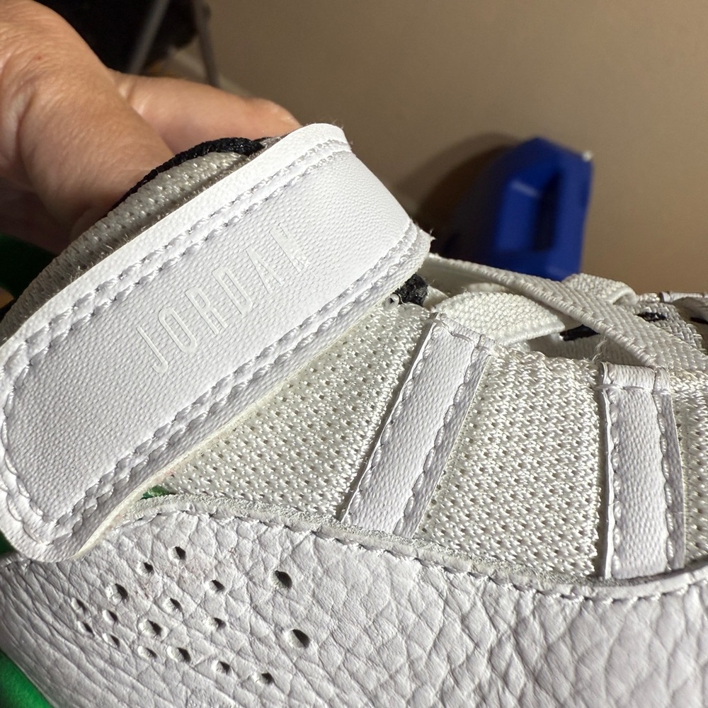 Toddler Nike Air Jordans | Size 6c - Picture 7 of 7